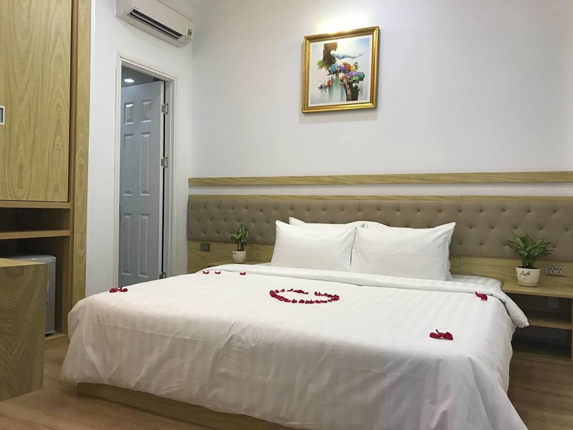 הו צ'י מין סיטי Winston Hotel מראה חיצוני תמונה