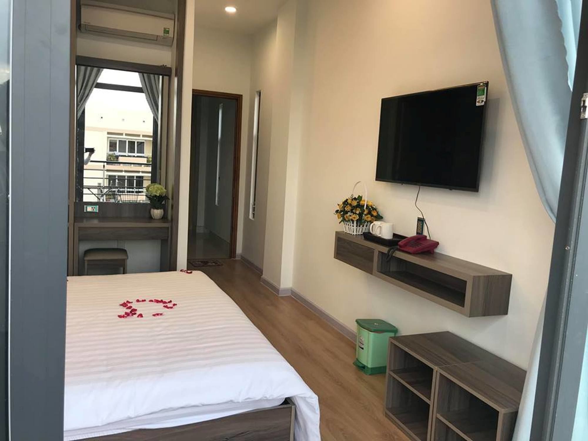 הו צ'י מין סיטי Winston Hotel מראה חיצוני תמונה